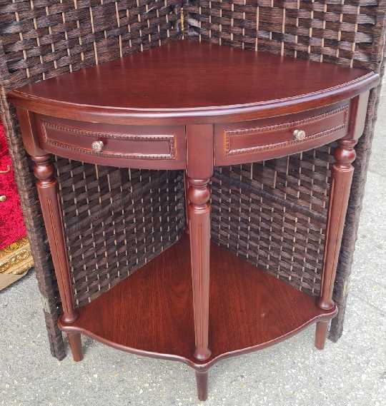 ריהוט עתיק ייחודי