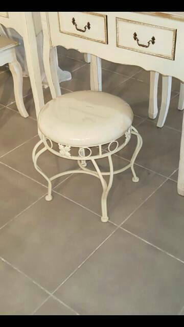 ריהוט עתיק ייחודי